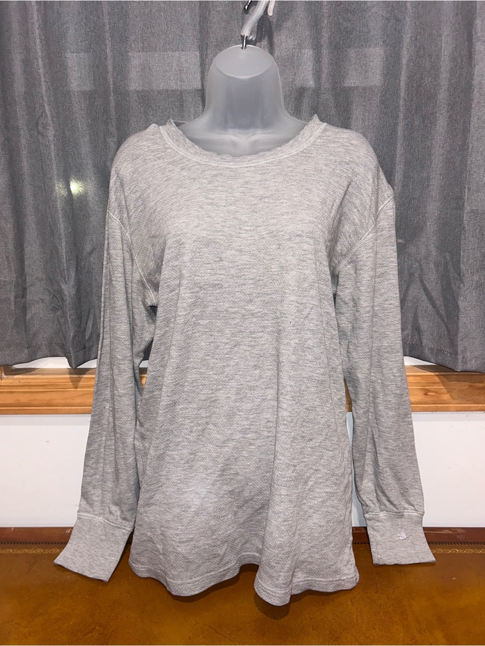 Sonoma Light Heather Gray Long Sleeve Crewneck Top